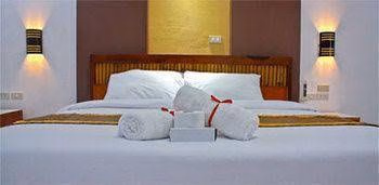 Ark Bayz Suites0