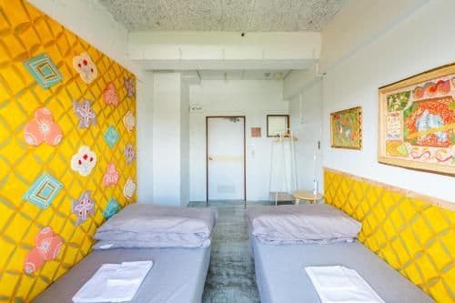 Art Concept Twin Room