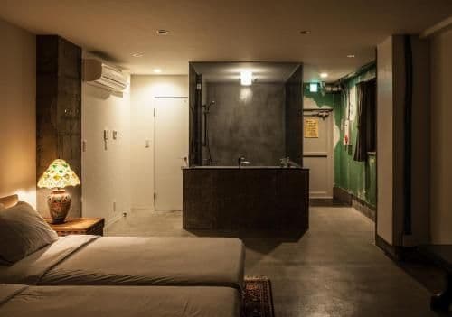 Large for 3 - Penthouse Room