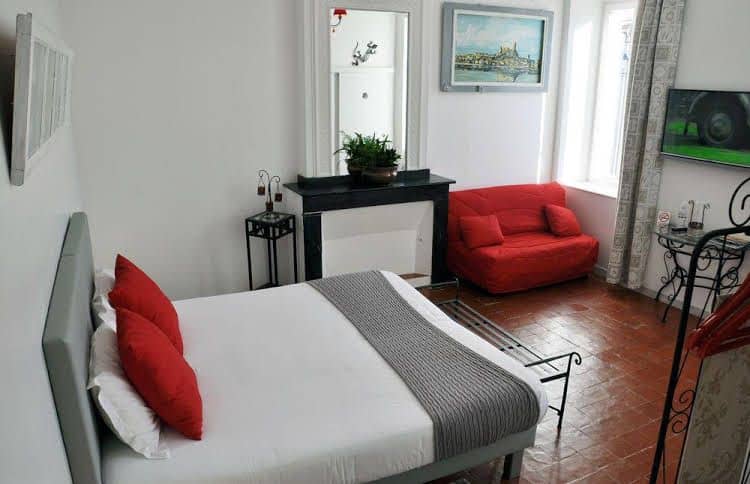 La GrussanHotes Bed and Breakfast La GrussanHotes Bed and Breakfast