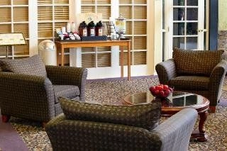 Best Western Plus Innsuites Airpark Ontario Hotel & Suites2