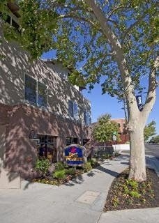 Best Western Plus Med Park Inn & Suites4