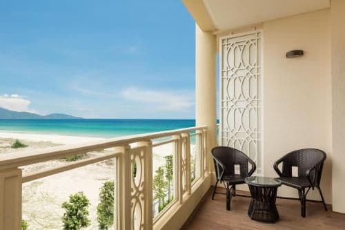 Deluxe Suite, 1 Bedroom Suite, 1 King, Sea view, Balcony
