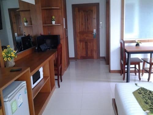 Deluxe Room with Kitchenette