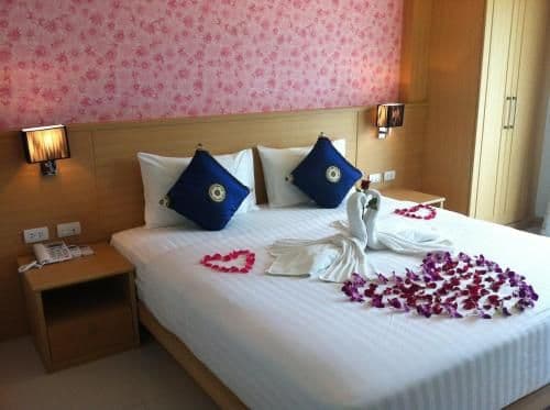 Deluxe Room with Kitchenette
