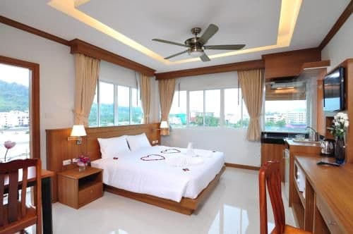 Deluxe Room with Kitchenette