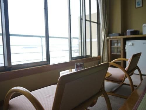 Japanese-Style Room