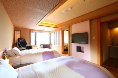 Deluxe Twin Room with Open-Air Hot Spring Bath