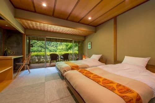 Standard Twin Room with Balcony