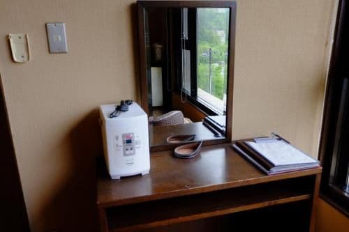Twin Room with Tatami Area with Lake View (over 13 years old) - Non-Smoking