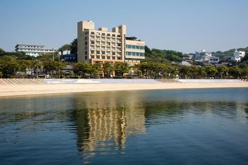 Ryugu Hotel0