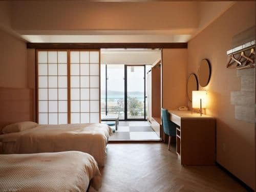 Room with Tatami Area with Sea View