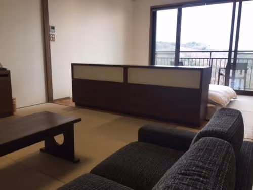 Forest View low-bed Twin Room