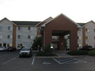 Best Western Gurnee Hotel & Suites1