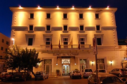 Hotel de la Ville0