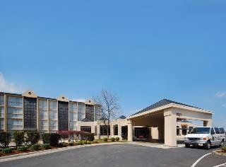 Best Western Plus Airport East/Expo Center0