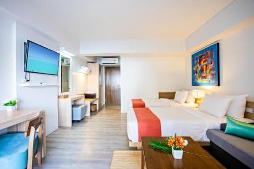 Deluxe Twin Room with Balcony