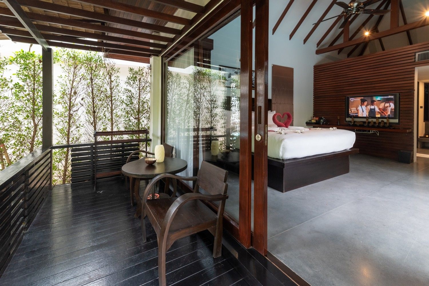 เดอะ พริวิเลจ โฮเทล เอซร่า รอยัล บีช (The Privilege Hotel Ezra Royal Beach)3