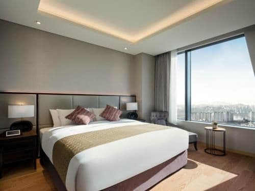 Premier Suite