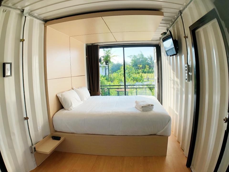 Boxotel Resort1