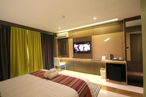 Deluxe King Room