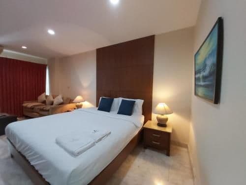 Studio Apartment with Sea View