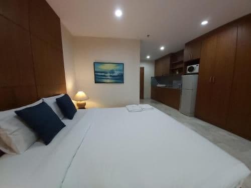 Studio Apartment with Sea View