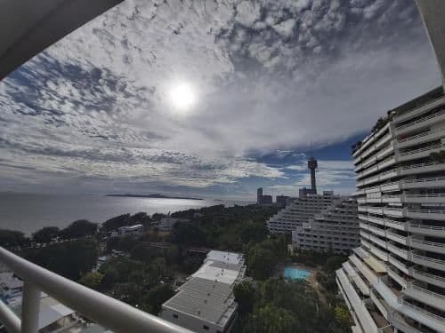 Studio Apartment with Sea View
