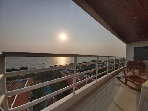 Condominum in Jomtien beach with sea view, balcony and free WiFi0