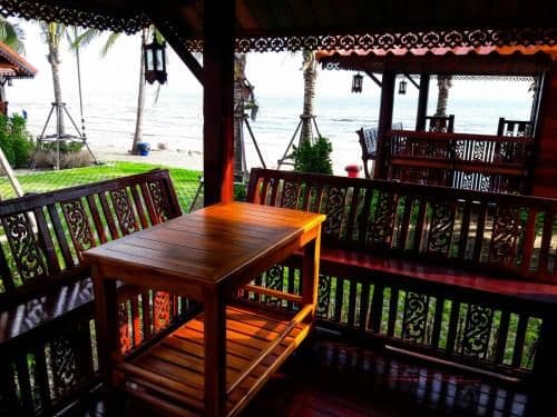One-Bedroom House with Partial Sea View