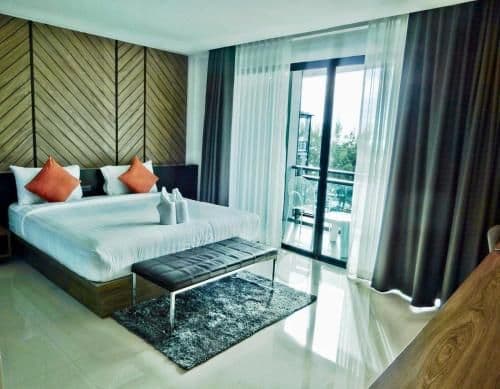 Deluxe Double Room with Balcony and Sea View