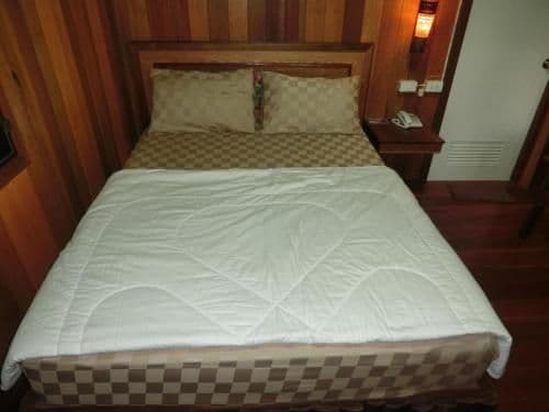 Standard Queen Room