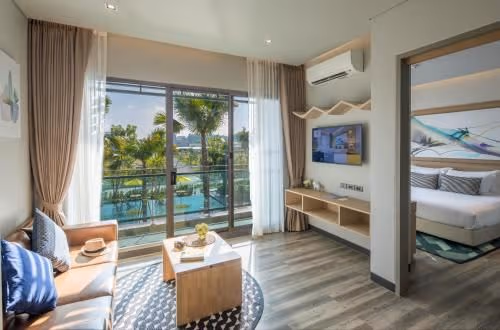 Deluxe King Room