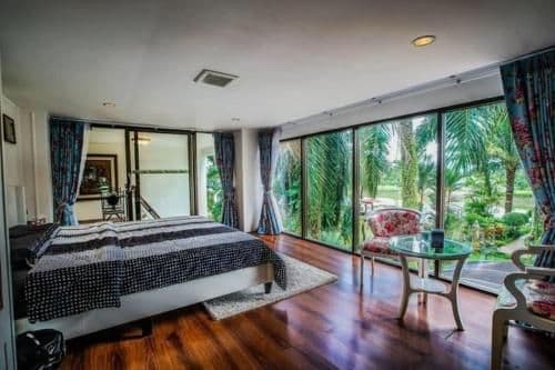 Deluxe Villa