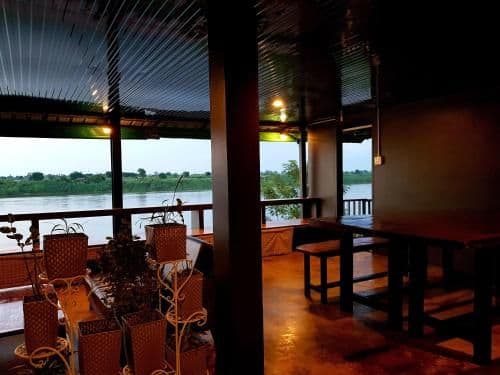 Suite with River View