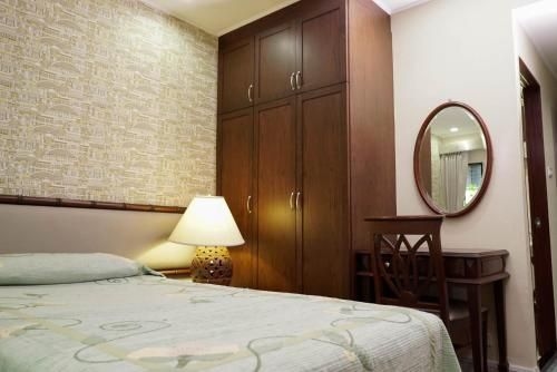 Sara Inn4