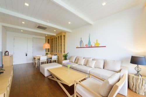 Suite with Lake View