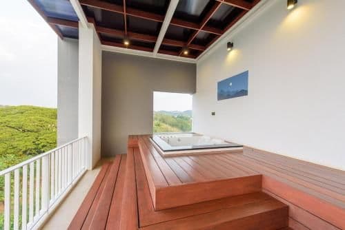 Penthouse Apartment