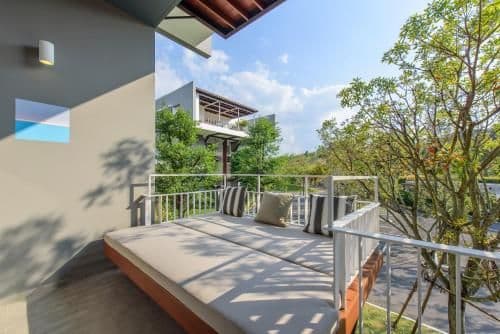 Suite with Mountain View