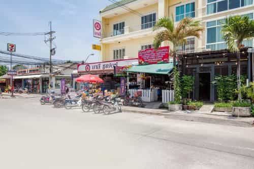 Super nice townhouse in city center, 10 minutes walk to beach, night market Super nice townhouse in city center, 10 minutes walk to beach, night market