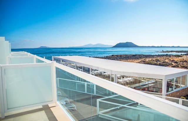 Double or Twin SEA VIEW CAPACITY 2