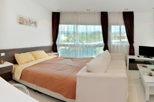 Studio Apartment