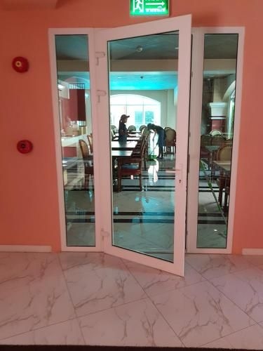 Seven Seas Jomtien Elena2