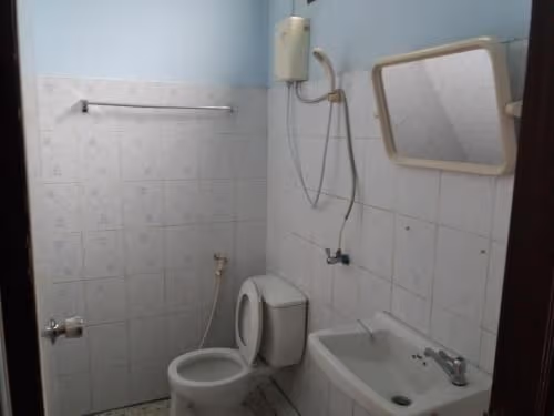 Standard Twin Room with Garden View