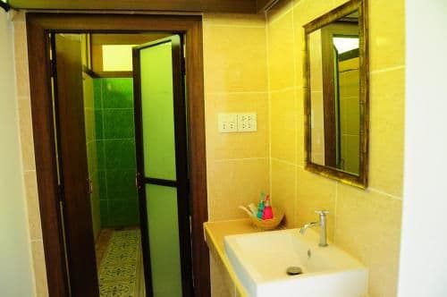 6-Bed Mixed Dormitory Room
