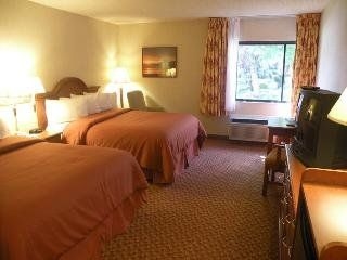Best Western Plus Airport Plaza Hotel4