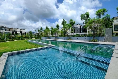 Three-Bedroom Townhouse