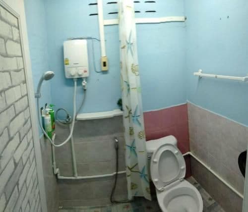 Quadruple Room with Shared Bathroom