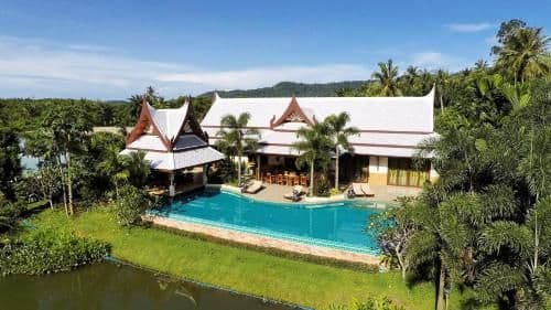 5 Bedroom Villa with Private Pool