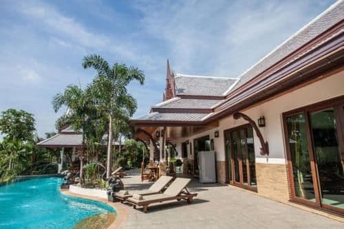 5 Bedroom Villa with Private Pool